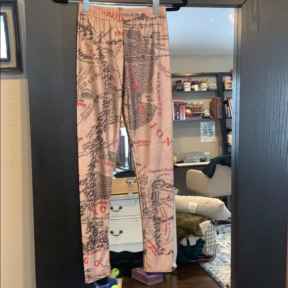 Map of middle-earth leggings